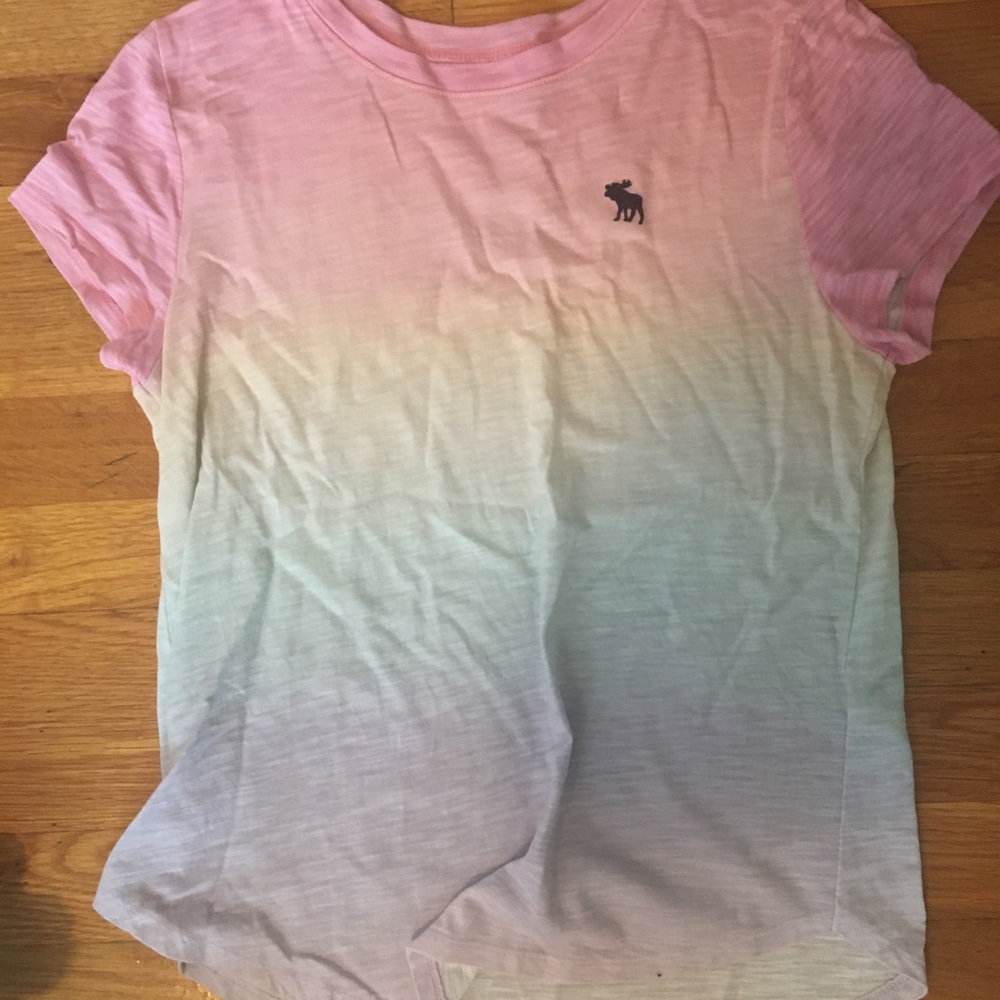 Flowy Abercrombie rainbow tee girls